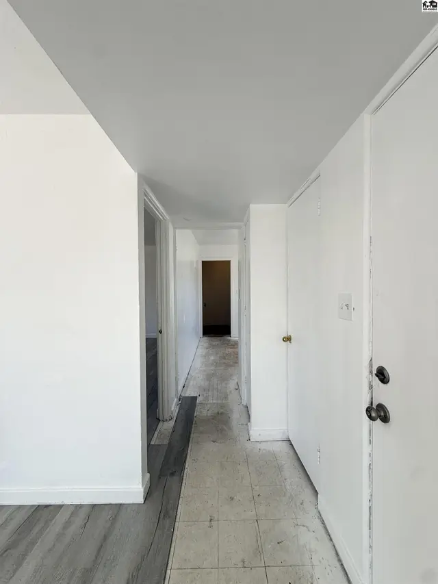 Photo of 209 S West Ave, Lyons, KS