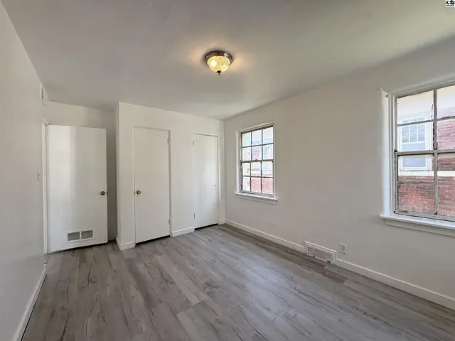 Photo of 209 S West Ave, Lyons, KS