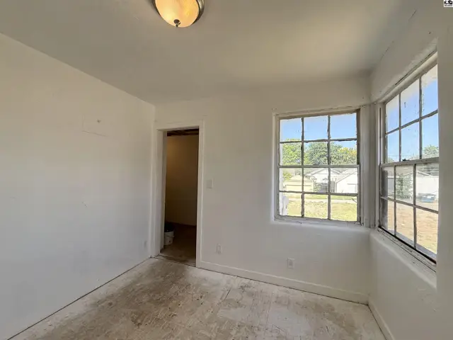 Photo of 209 S West Ave, Lyons, KS