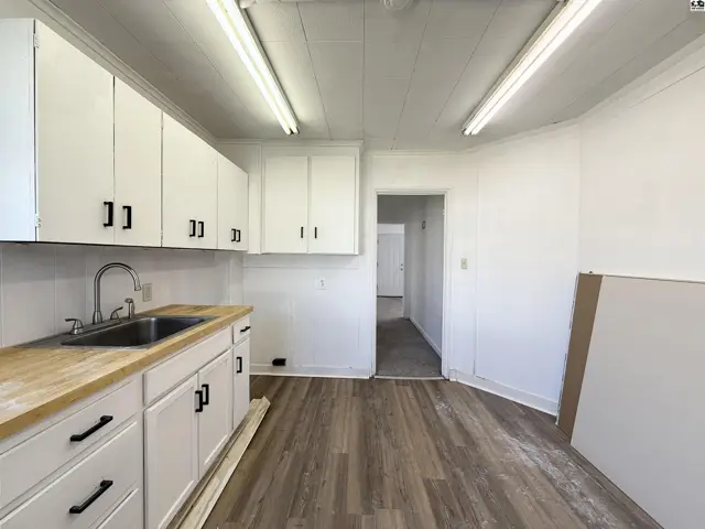 Photo of 209 S West Ave, Lyons, KS