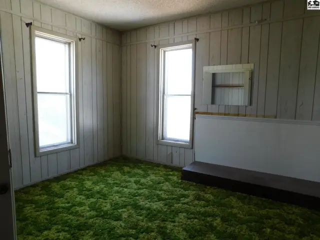 Photo of 223 E 2nd St, Larned, KS
