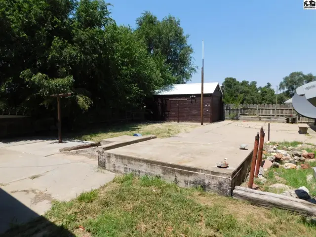 Photo of 223 E 2nd St, Larned, KS