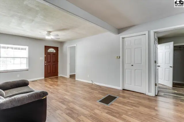Photo of 309 E Carpenter St, Hutchinson, KS