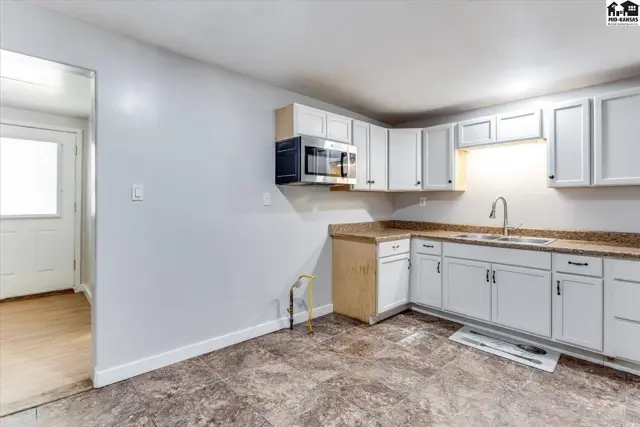 Photo of 309 E Carpenter St, Hutchinson, KS