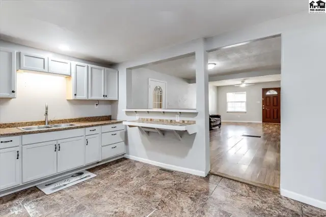 Photo of 309 E Carpenter St, Hutchinson, KS