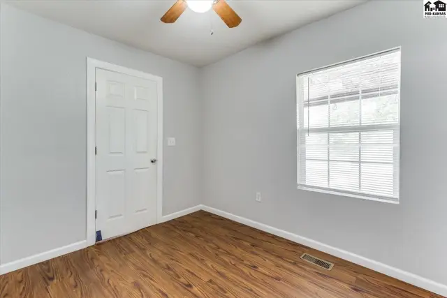 Photo of 309 E Carpenter St, Hutchinson, KS