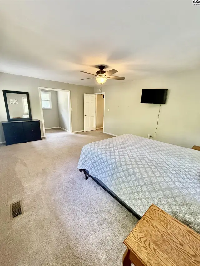 Photo of 7017 N Valley Rd, Hutchinson, KS