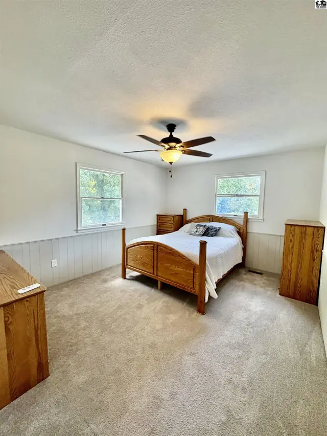 Photo of 7017 N Valley Rd, Hutchinson, KS