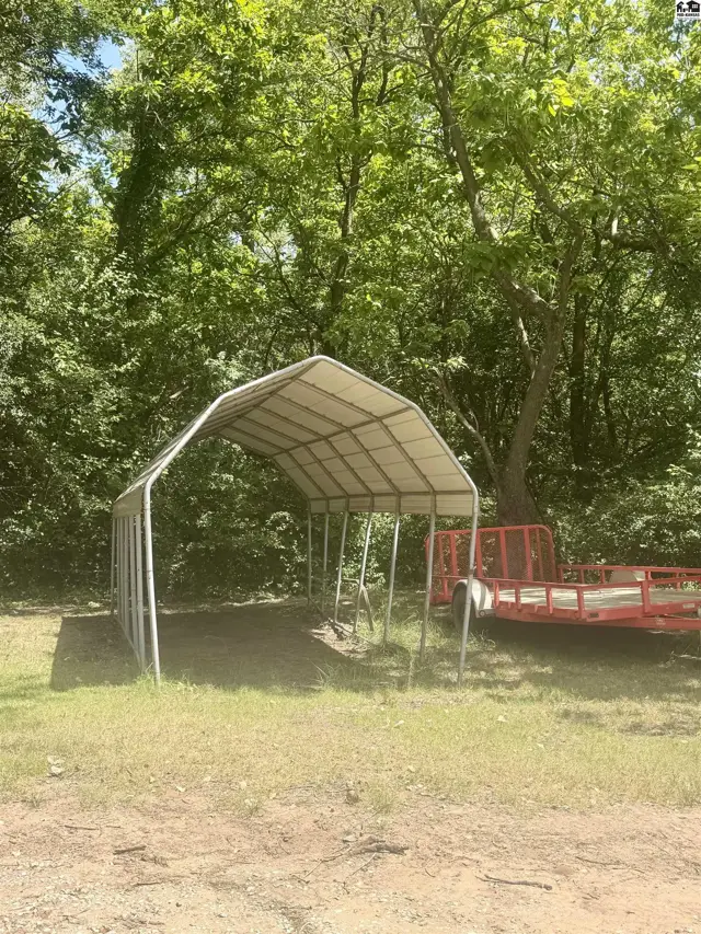 Photo of 7017 N Valley Rd, Hutchinson, KS