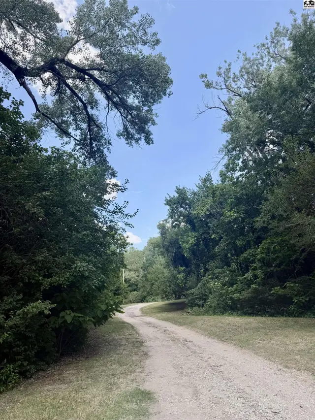 Photo of 7017 N Valley Rd, Hutchinson, KS