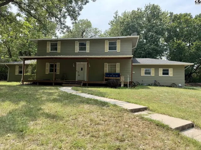 Photo of 7017 N Valley Rd, Hutchinson, KS