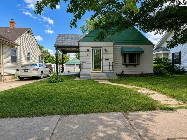Photo of 610 S Douglas, Lyons, KS
