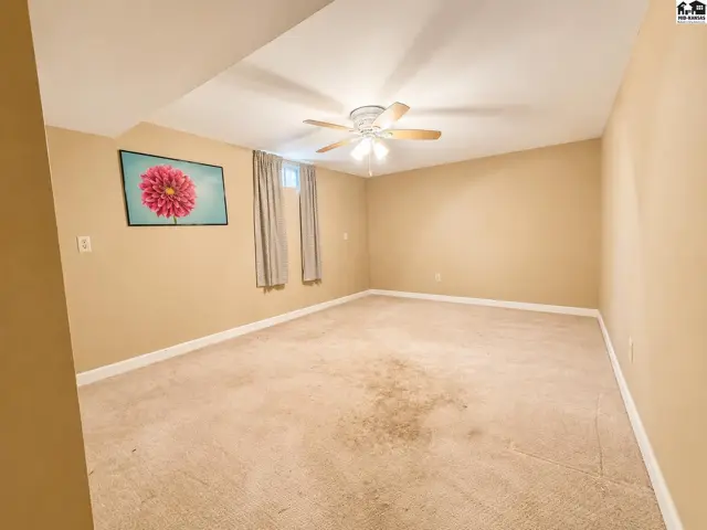 Photo of 610 S Douglas, Lyons, KS