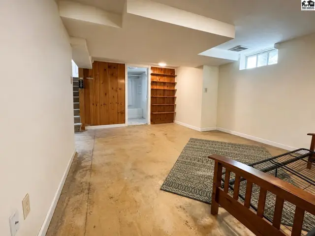 Photo of 610 S Douglas, Lyons, KS