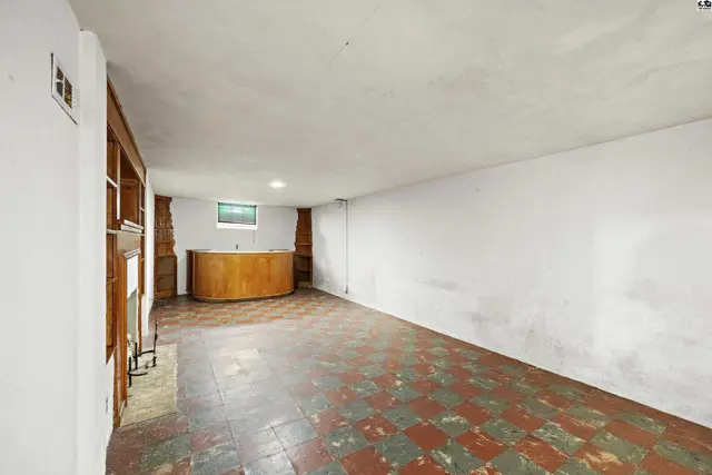 Photo of 421 E 16th Ave, Hutchinson, KS