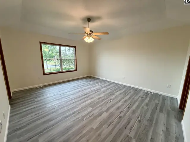 Photo of 2402 N King St, Hutchinson, KS