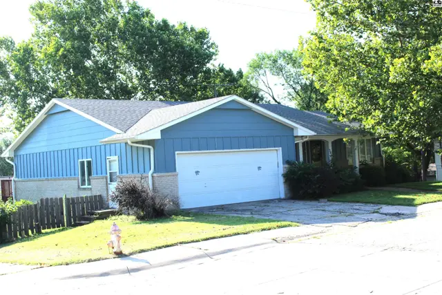 Photo of 306 S Thorp St, Marion, KS