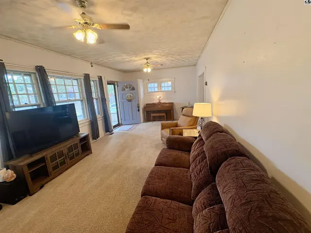 Photo of 1715 N Maple St, Hutchinson, KS