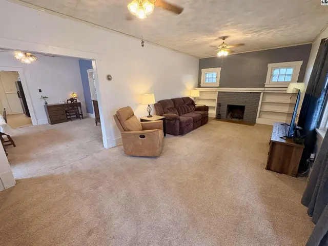 Photo of 1715 N Maple St, Hutchinson, KS