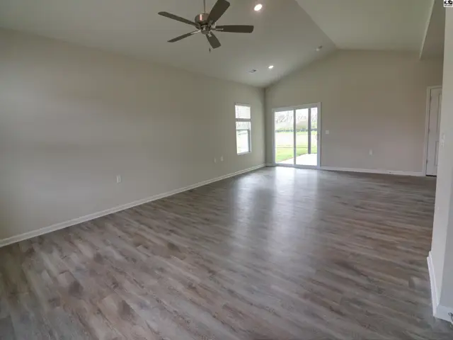 Photo of 1025 Clubhouse Dr, McPherson, KS
