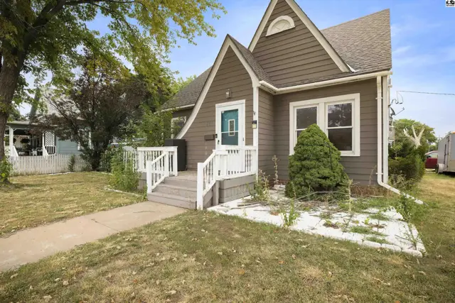 Photo of 720 S Grand Ave, Lyons, KS