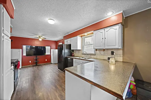 Photo of 720 S Grand Ave, Lyons, KS