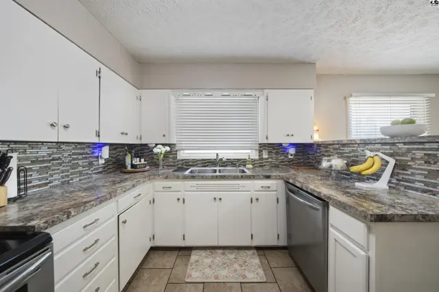 Photo of 1706 E 26th Ave, Hutchinson, KS