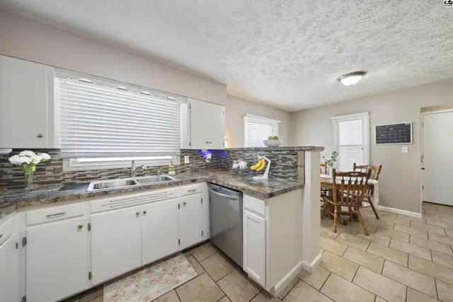 Photo of 1706 E 26th Ave, Hutchinson, KS