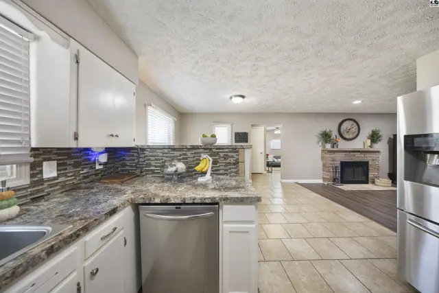 Photo of 1706 E 26th Ave, Hutchinson, KS
