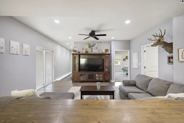 Photo of 1706 E 26th Ave, Hutchinson, KS