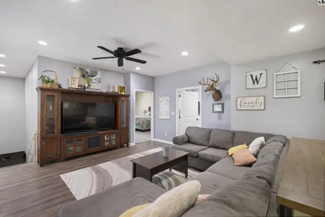 Photo of 1706 E 26th Ave, Hutchinson, KS