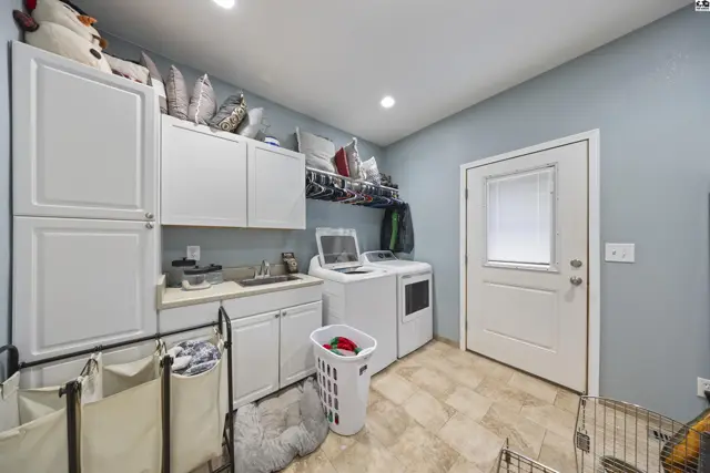Photo of 1706 E 26th Ave, Hutchinson, KS