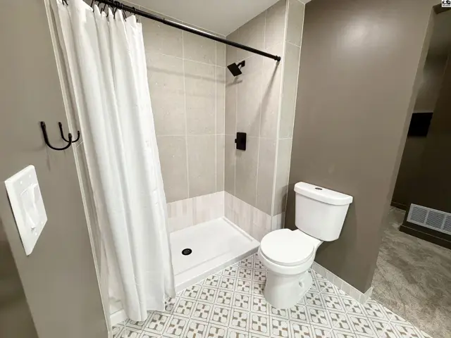 Photo of 1617 E 26th Ave, Hutchinson, KS