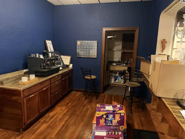 Photo of 115 E 4th St, Pratt, KS