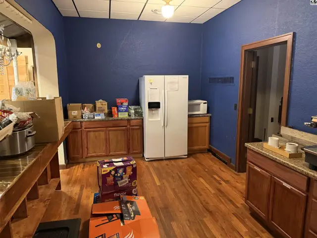 Photo of 115 E 4th St, Pratt, KS