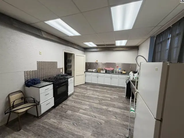 Photo of 115 E 4th St, Pratt, KS