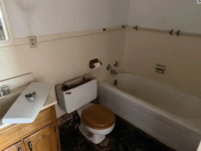 Photo of 115 E 4th St, Pratt, KS