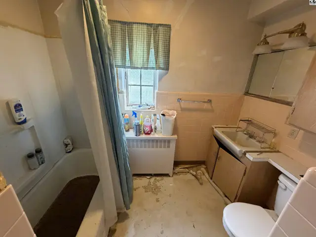 Photo of 115 E 4th St, Pratt, KS