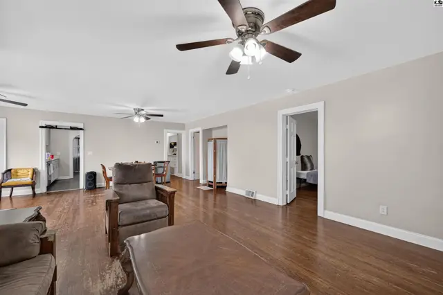 Photo of 2321 N Monroe St, Hutchinson, KS