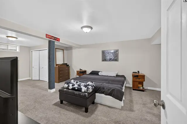 Photo of 2321 N Monroe St, Hutchinson, KS