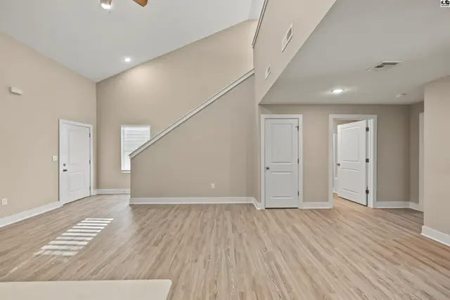 Photo of 1302 Steve Hawley Ln, Salina, KS