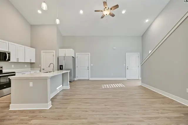 Photo of 1302 Steve Hawley Ln, Salina, KS