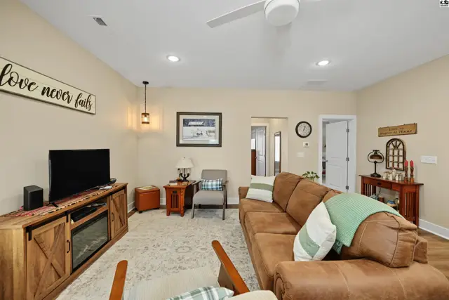 Photo of 1007 Lingonberry Ln, Lindsborg, KS