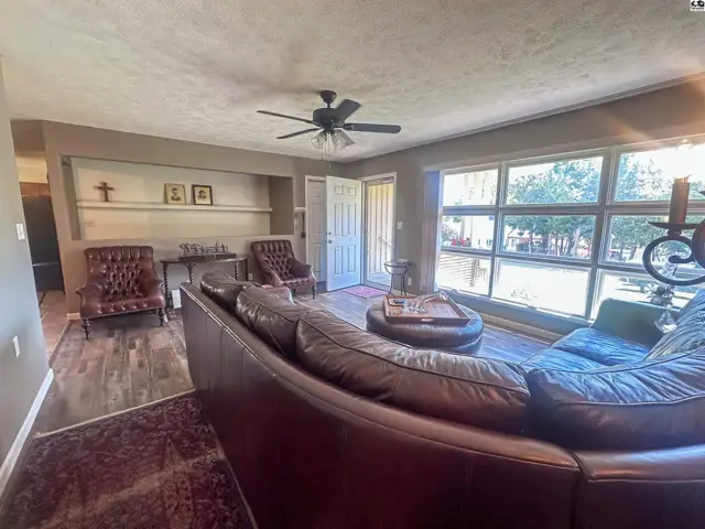 Photo of 585 Belmont Rd, Pratt, KS