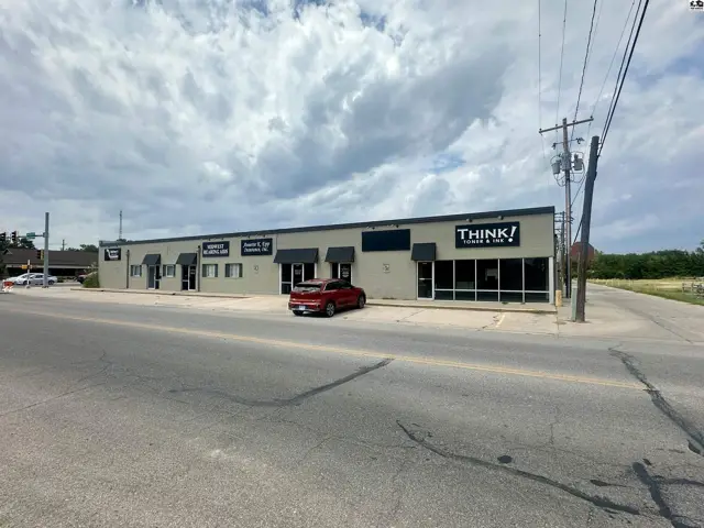 Photo of 2500 N Main St, Hutchinson, KS