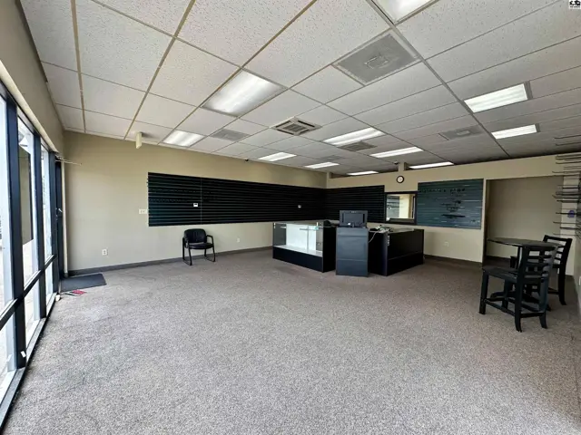 Photo of 2500 N Main St, Hutchinson, KS