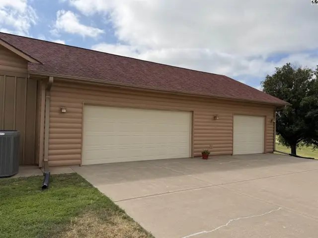 Photo of 2211 14th Ave, Lindsborg, KS