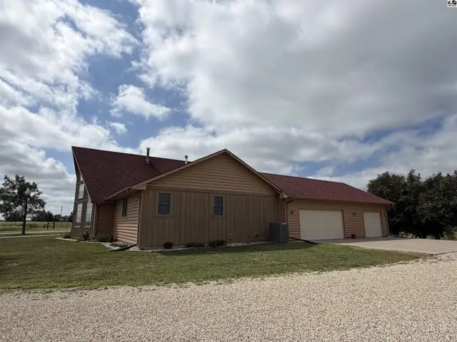 Photo of 2211 14th Ave, Lindsborg, KS