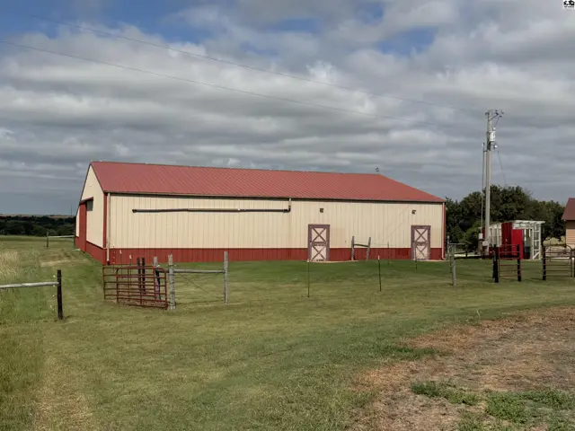 Photo of 2211 14th Ave, Lindsborg, KS