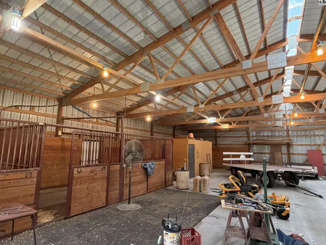 Photo of 2211 14th Ave, Lindsborg, KS
